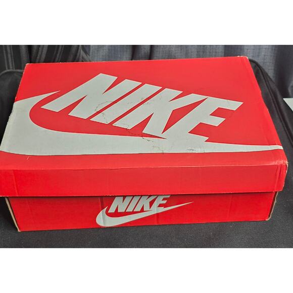 Nike Air Jordan Legacy 312 Low White Black Tour Yellow Mens sz 11 - Picture 8 of 8